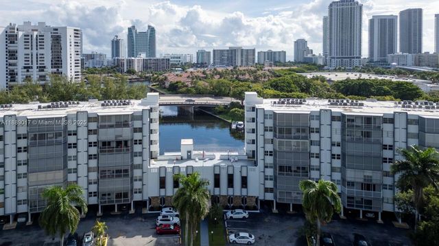 300 Diplomat Pkwy 204, Hallandale Beach, FL 33009