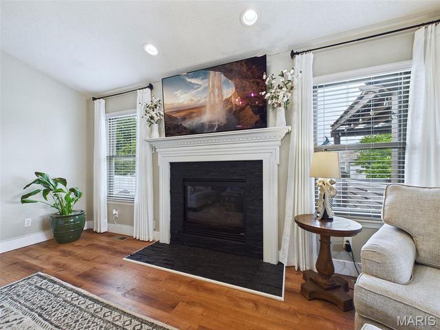 215 Bristol Drive, Troy, IL 62294