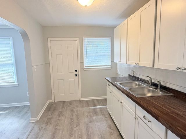 776 27TH AVENUE N, St Petersburg, FL 33704