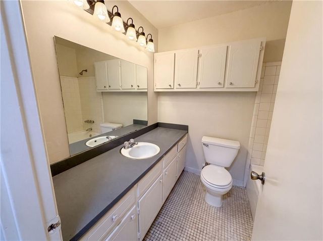 1276 Robin Road NE, Conyers, GA 30012
