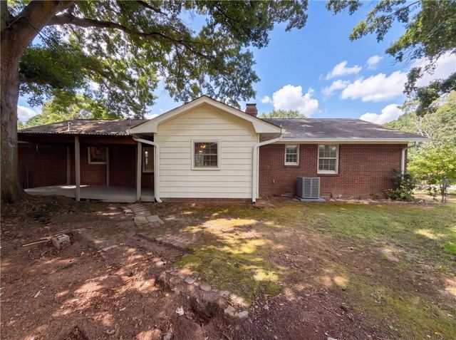 1276 Robin Road NE, Conyers, GA 30012