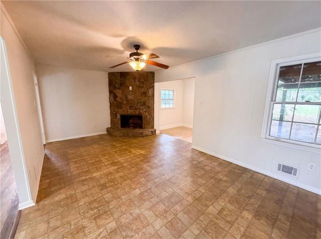 1276 Robin Road NE, Conyers, GA 30012