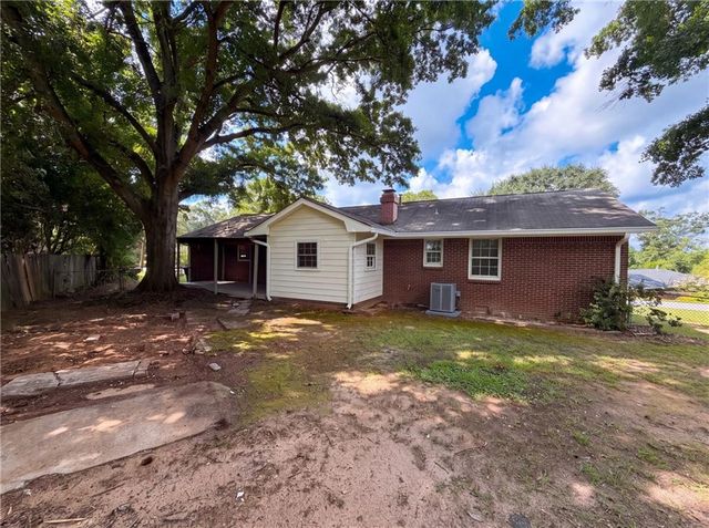 1276 Robin Road NE, Conyers, GA 30012