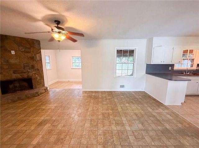 1276 Robin Road NE, Conyers, GA 30012