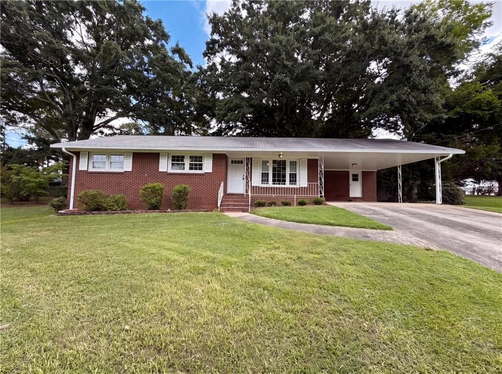 1276 Robin Road NE, Conyers, GA 30012
