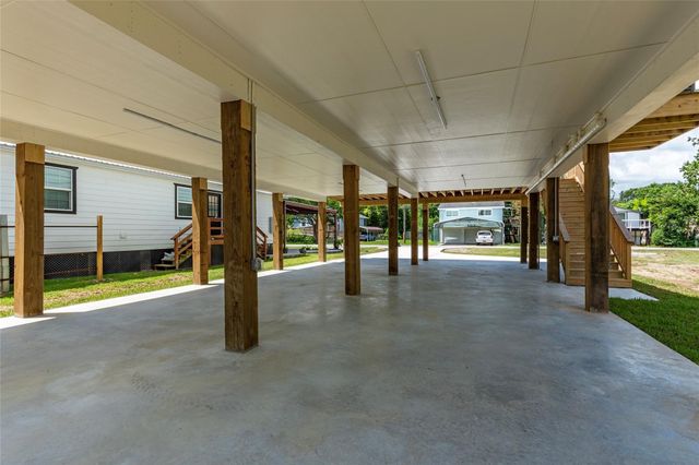 4213 Houx Street, Bacliff, TX 77518