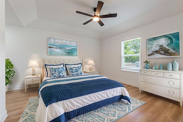 4213 Houx Street, Bacliff, TX 77518