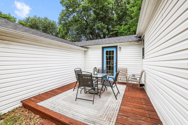 1718 N Shannon Street, Sherman, TX 75092