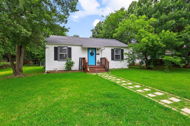 1718 N Shannon Street, Sherman, TX 75092
