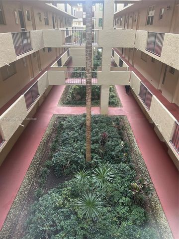 410 NW 68th Ave 318, Plantation, FL 33317