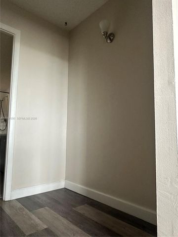 410 NW 68th Ave 318, Plantation, FL 33317