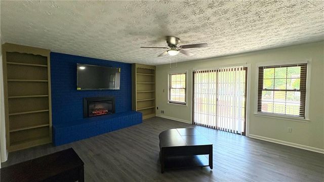 2421 Fieldstone Drive SE, Conyers, GA 30013