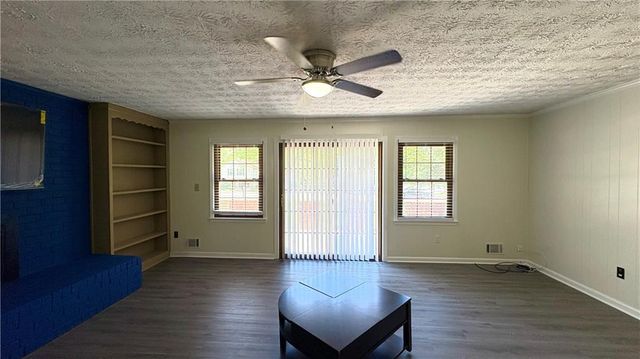 2421 Fieldstone Drive SE, Conyers, GA 30013