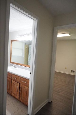 2421 Fieldstone Drive SE, Conyers, GA 30013