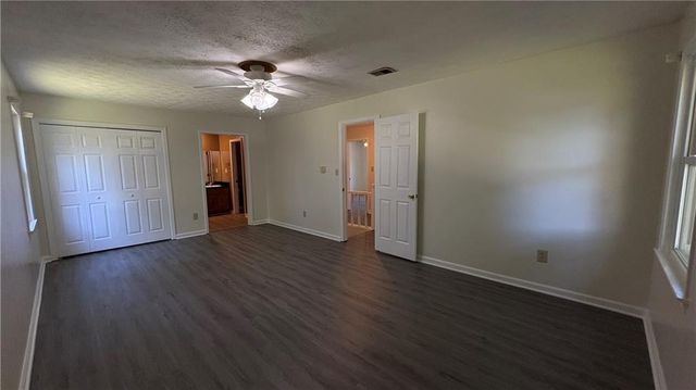 2421 Fieldstone Drive SE, Conyers, GA 30013