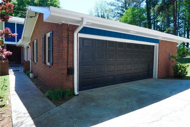 2421 Fieldstone Drive SE, Conyers, GA 30013