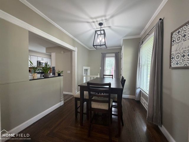 704 E Oliver Street, Owosso, MI 48867
