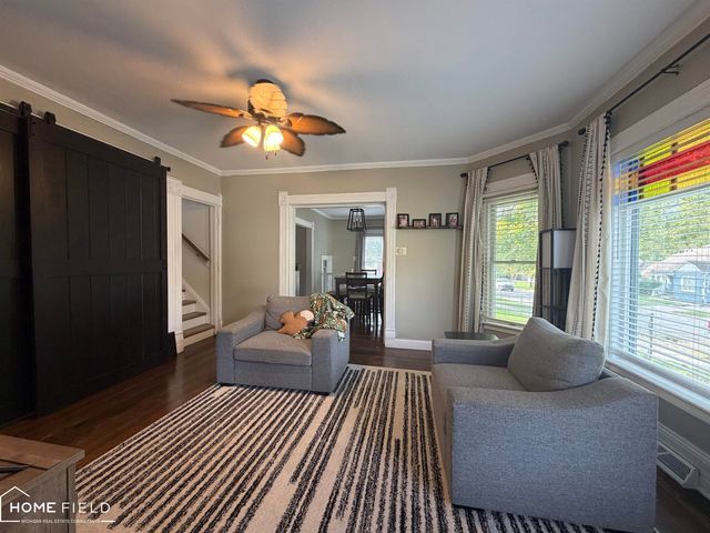 704 E Oliver Street, Owosso, MI 48867