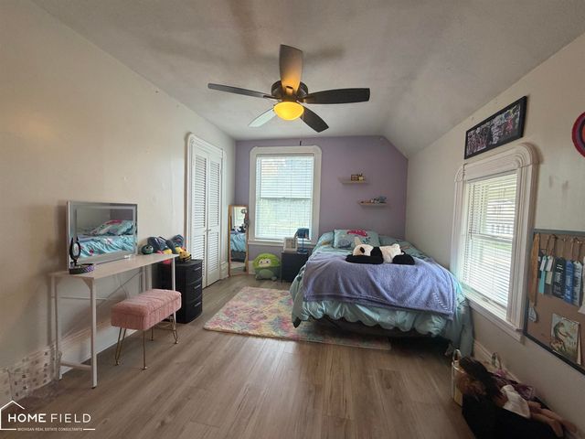 704 E Oliver Street, Owosso, MI 48867
