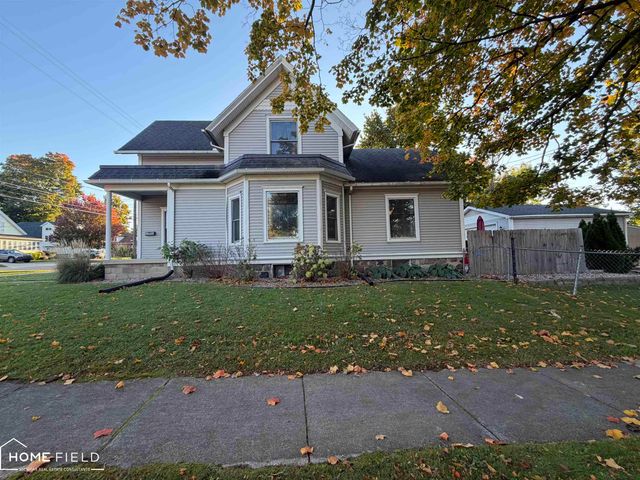 704 E Oliver Street, Owosso, MI 48867