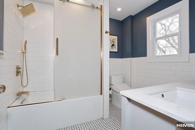 703 Linden Avenue, Teaneck, NJ 07666