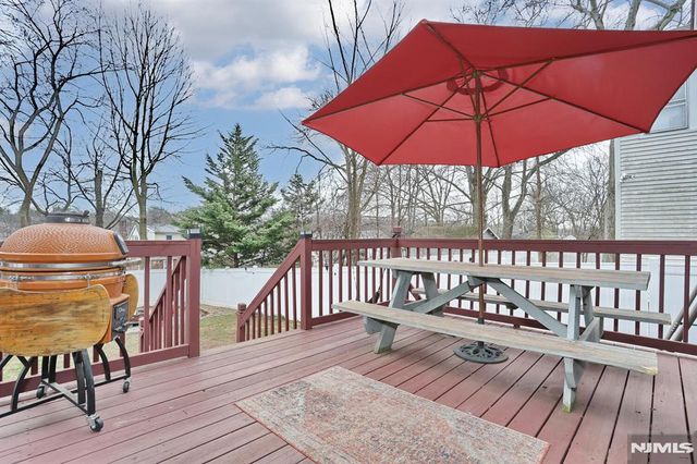 703 Linden Avenue, Teaneck, NJ 07666