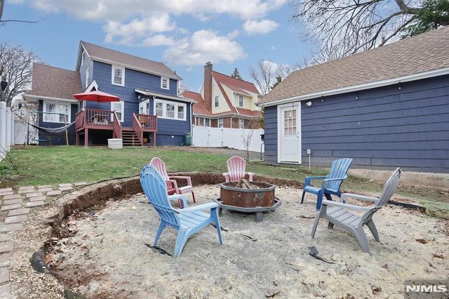 703 Linden Avenue, Teaneck, NJ 07666