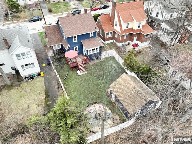 703 Linden Avenue, Teaneck, NJ 07666