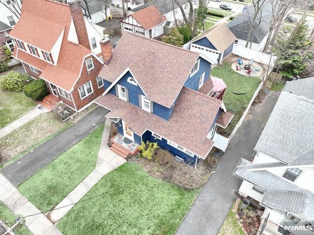 703 Linden Avenue, Teaneck, NJ 07666