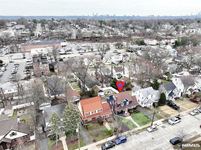 703 Linden Avenue, Teaneck, NJ 07666