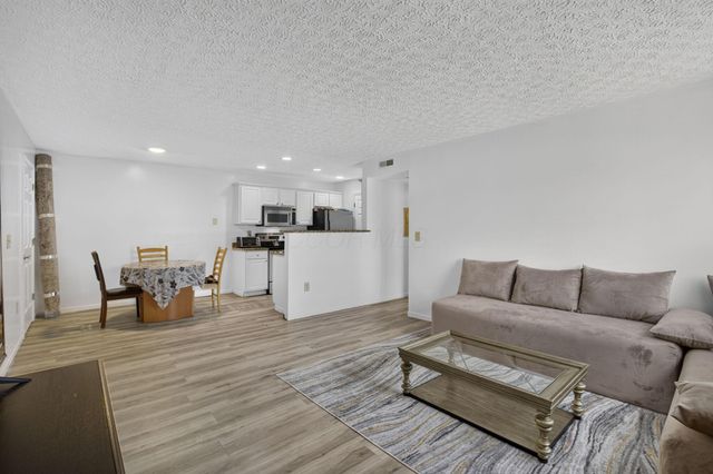 5597 Cedar Springs Road, Columbus, OH 43228