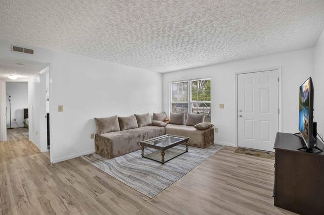 5597 Cedar Springs Road, Columbus, OH 43228
