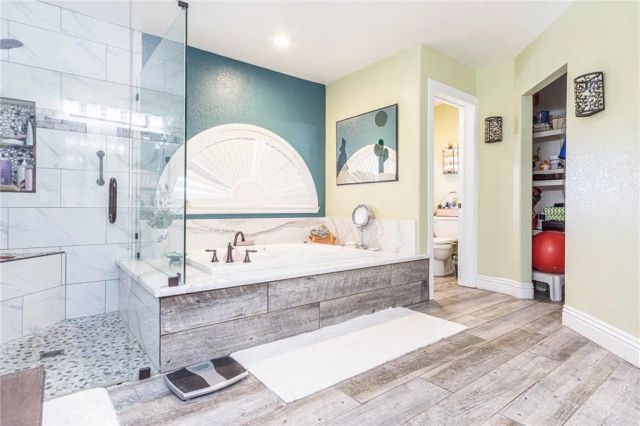 9735 Elsinore Road, Oak Hills, CA 92344