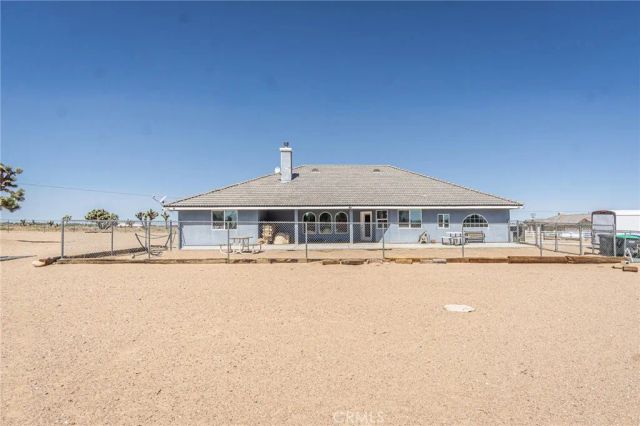 9735 Elsinore Road, Oak Hills, CA 92344