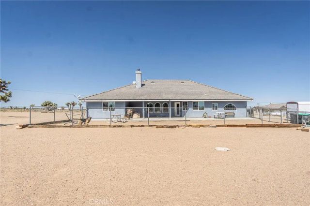 9735 Elsinore Road, Oak Hills, CA 92344