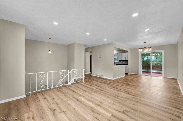 14369 Rochelle Drive, Maple Heights, OH 44137