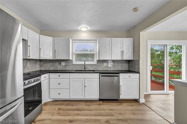 14369 Rochelle Drive, Maple Heights, OH 44137