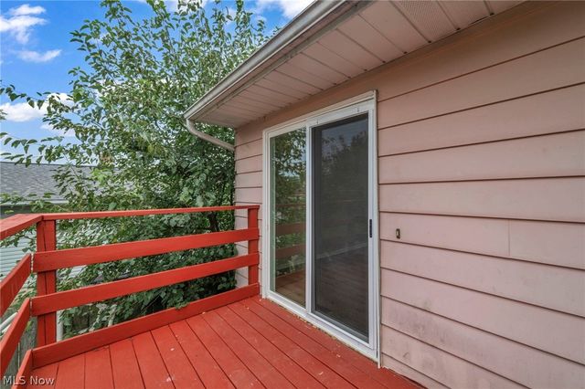 14369 Rochelle Drive, Maple Heights, OH 44137