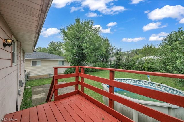 14369 Rochelle Drive, Maple Heights, OH 44137