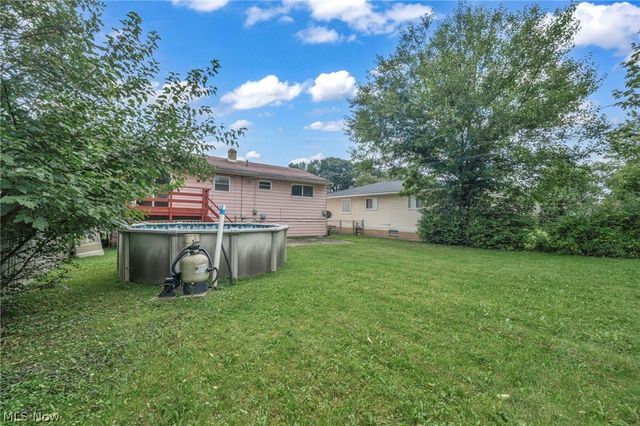 14369 Rochelle Drive, Maple Heights, OH 44137