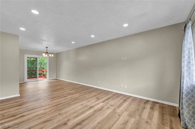 14369 Rochelle Drive, Maple Heights, OH 44137