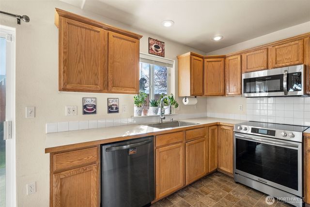 9012 Lealan Court SE, Yelm, WA 98597
