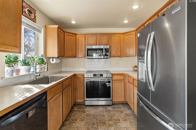 9012 Lealan Court SE, Yelm, WA 98597