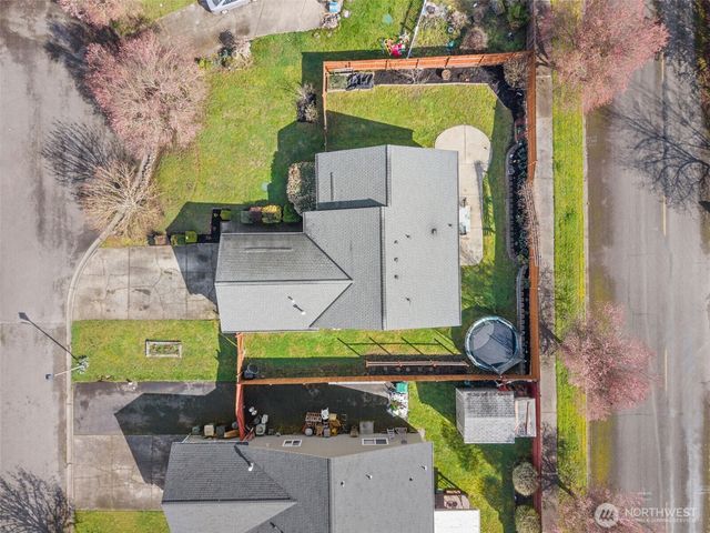 9012 Lealan Court SE, Yelm, WA 98597