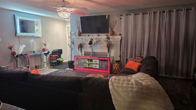 17112 Whittier Avenue, Hazel Crest, IL 60429