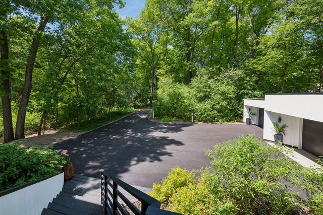 18804 Kingswood Terrace, Minnetonka, MN 55345