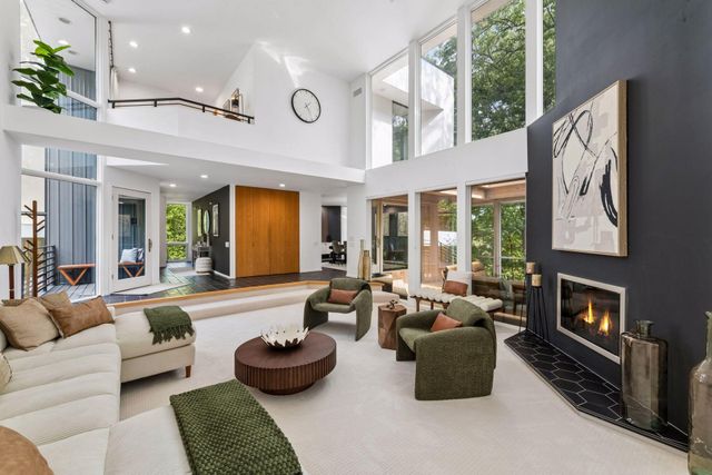 18804 Kingswood Terrace, Minnetonka, MN 55345