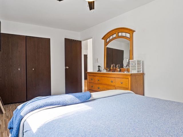 9645 Ridgeland Avenue 201, Oak Lawn, IL 60453