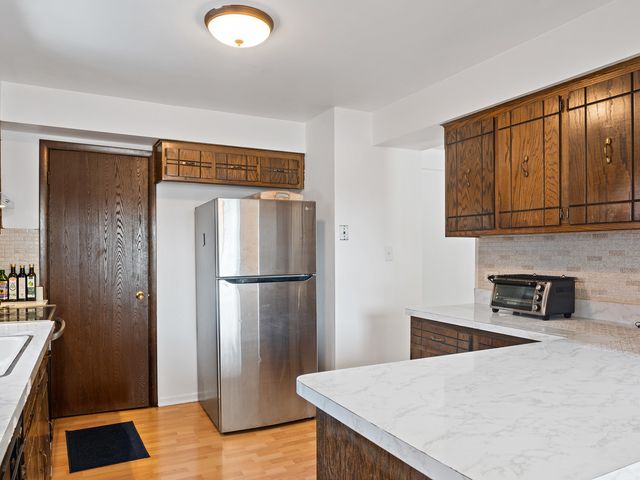 9645 Ridgeland Avenue 201, Oak Lawn, IL 60453