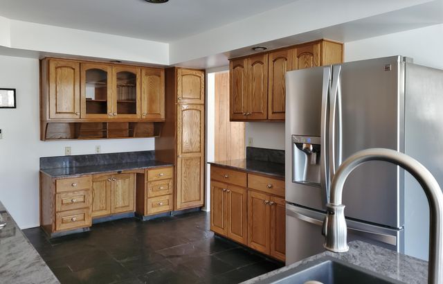 1441 N Wozniak Road, Michigan City, IN 46360